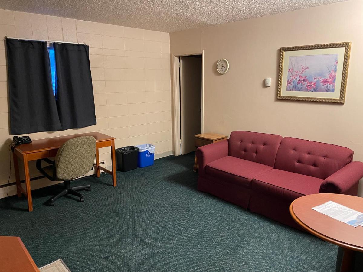 Matador Motel Drayton Valley Экстерьер фото