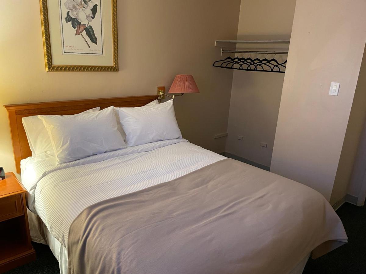 Matador Motel Drayton Valley Экстерьер фото