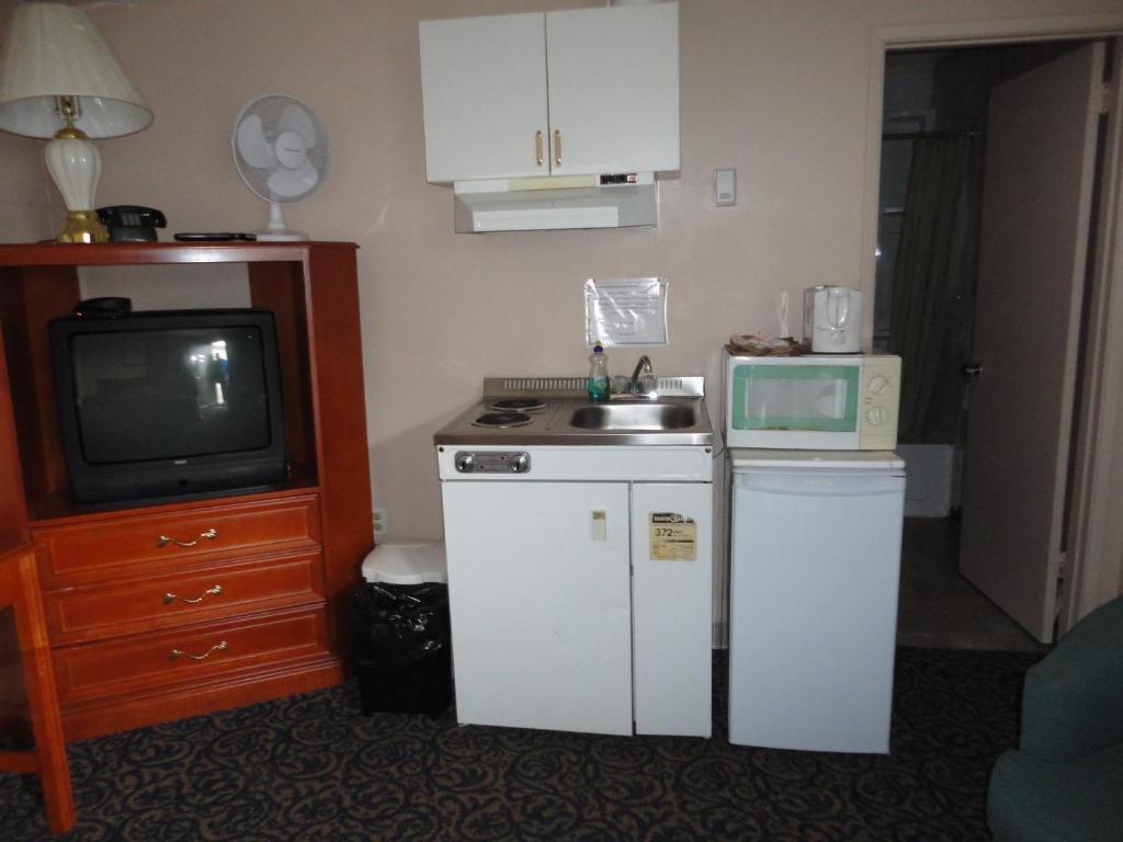 Matador Motel Drayton Valley Номер фото