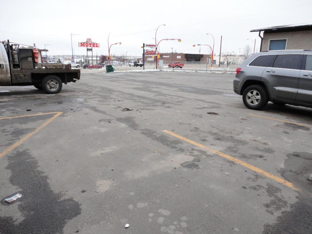 Matador Motel Drayton Valley Экстерьер фото