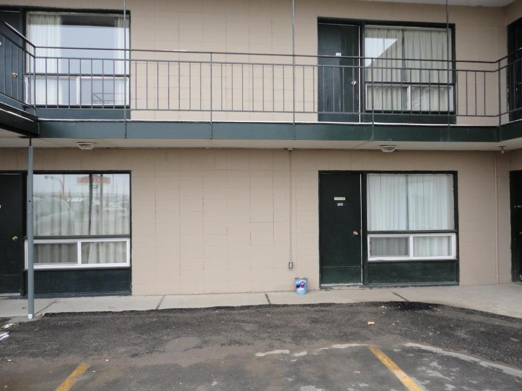 Matador Motel Drayton Valley Экстерьер фото