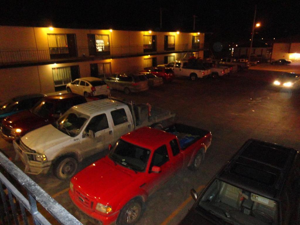 Matador Motel Drayton Valley Экстерьер фото